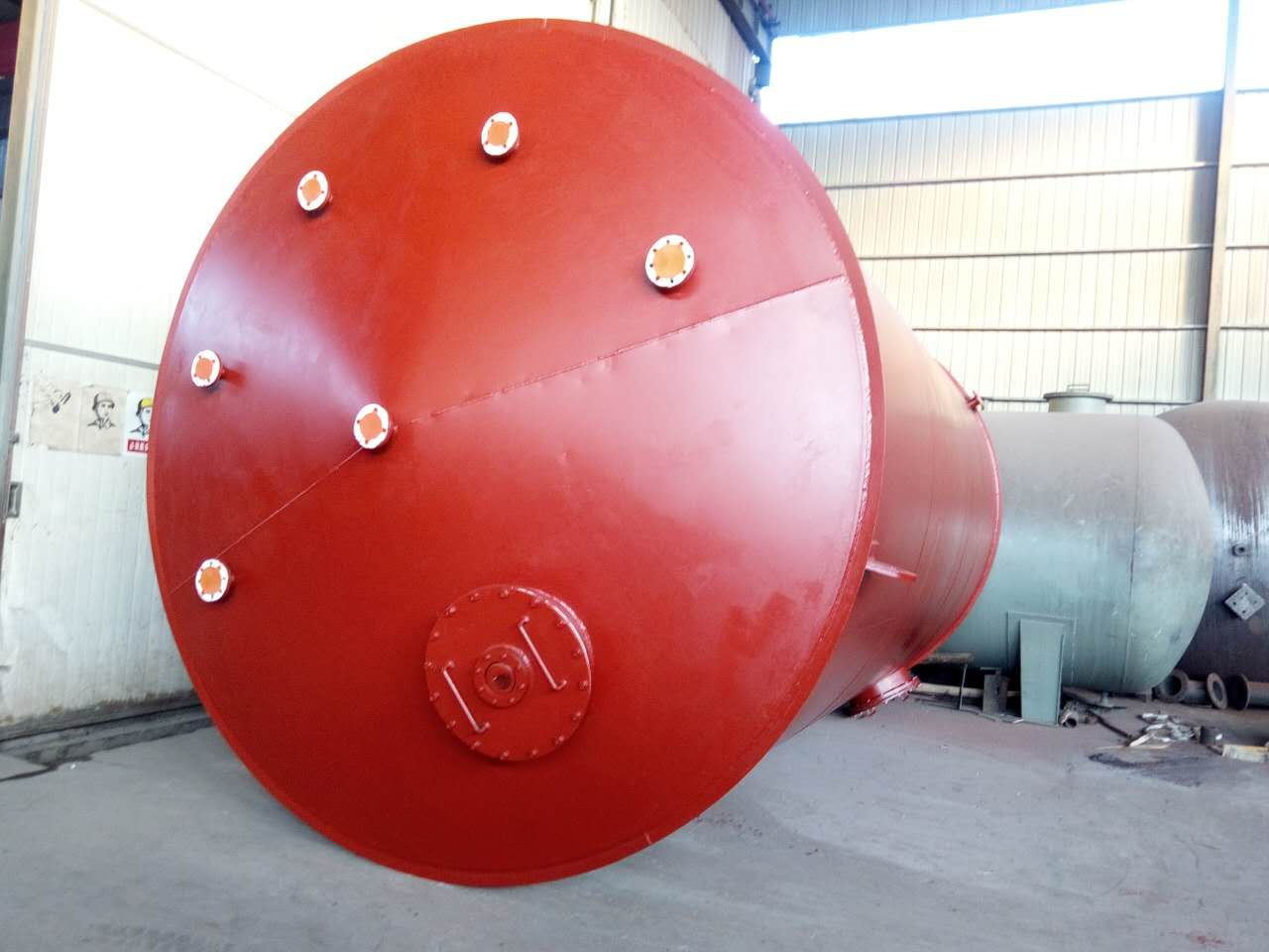 如何保證襯塑設備的防火性能？